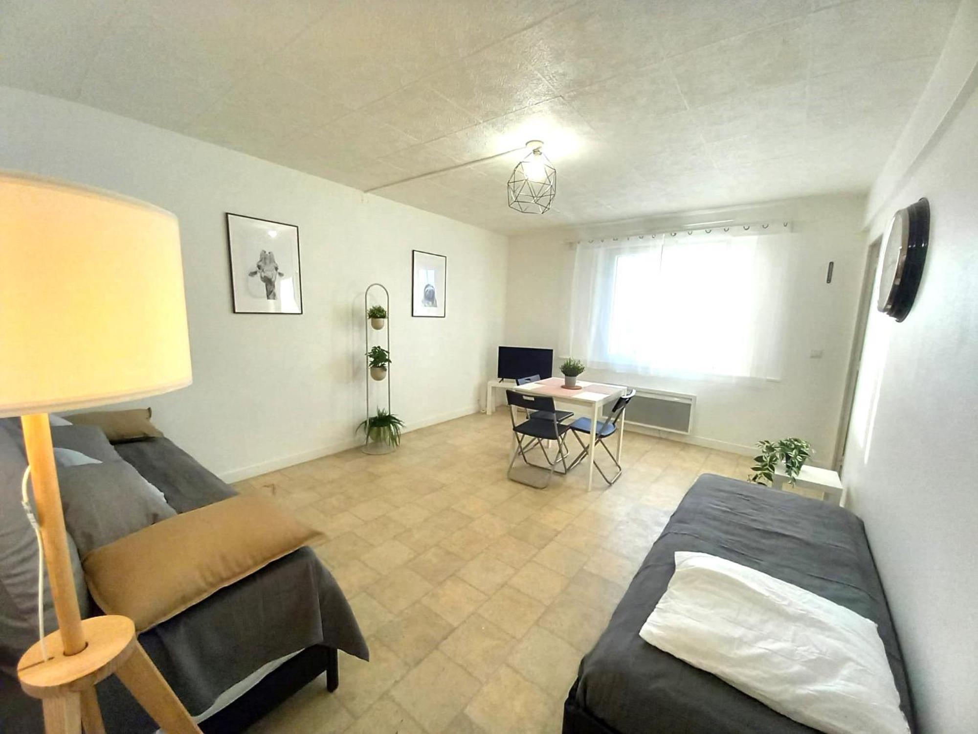 St-Quentin-En-Yvelines Plusieurs Appartements Avec Parking Trappes Exterior foto