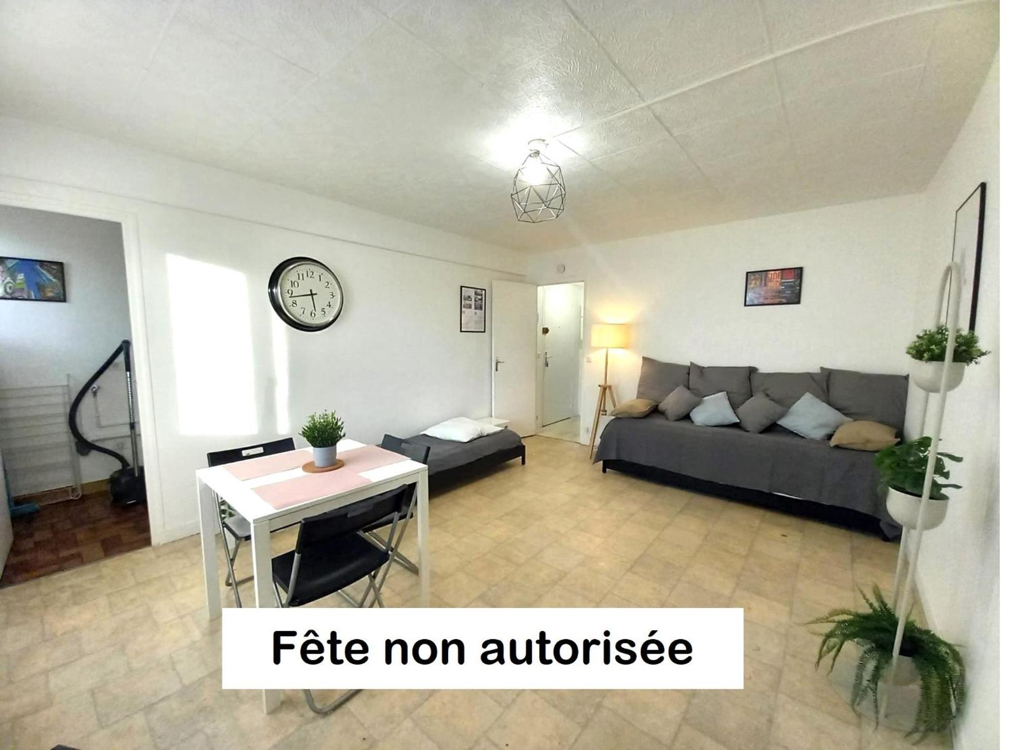 St-Quentin-En-Yvelines Plusieurs Appartements Avec Parking Trappes Zimmer foto