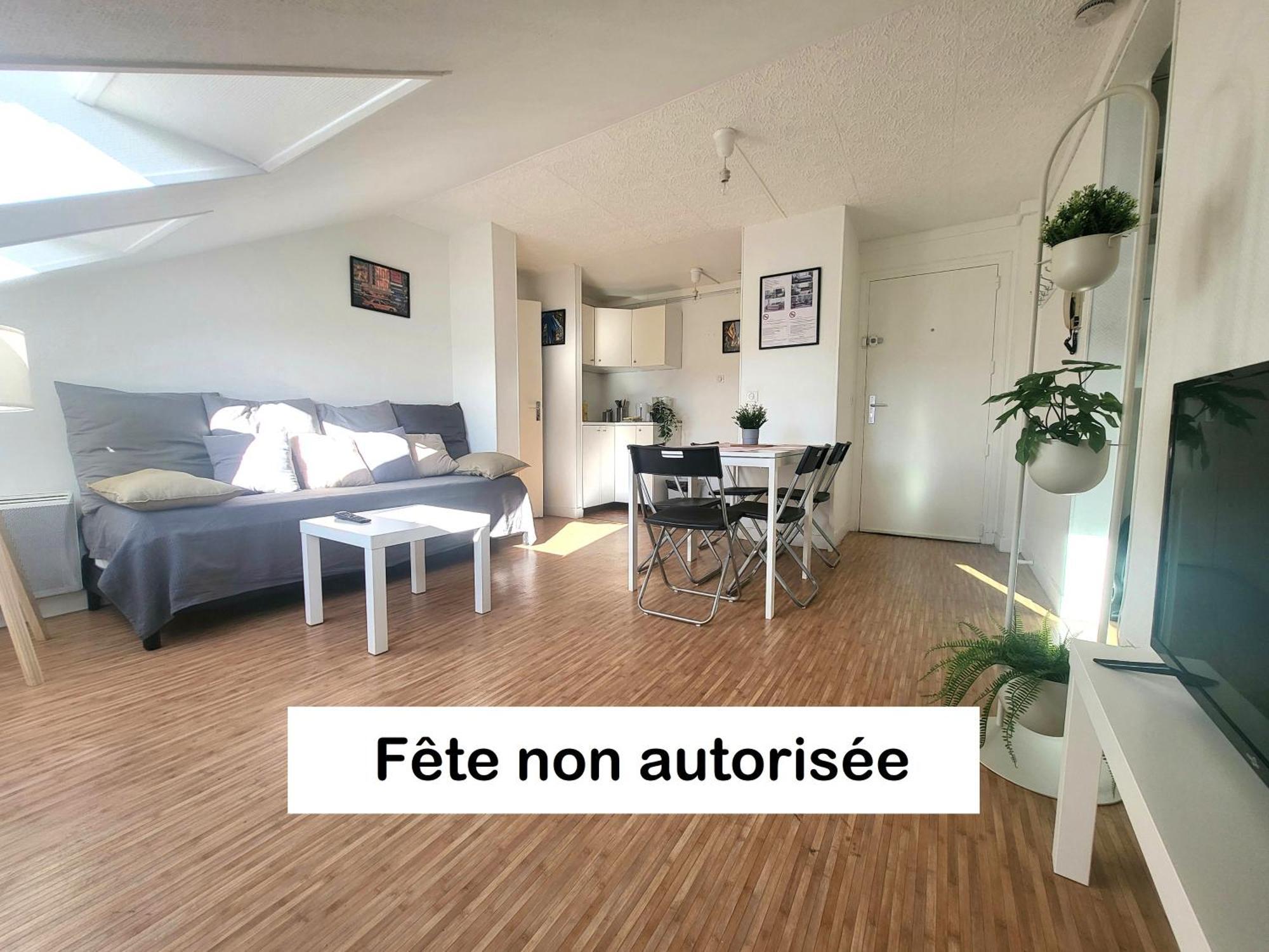 St-Quentin-En-Yvelines Plusieurs Appartements Avec Parking Trappes Zimmer foto