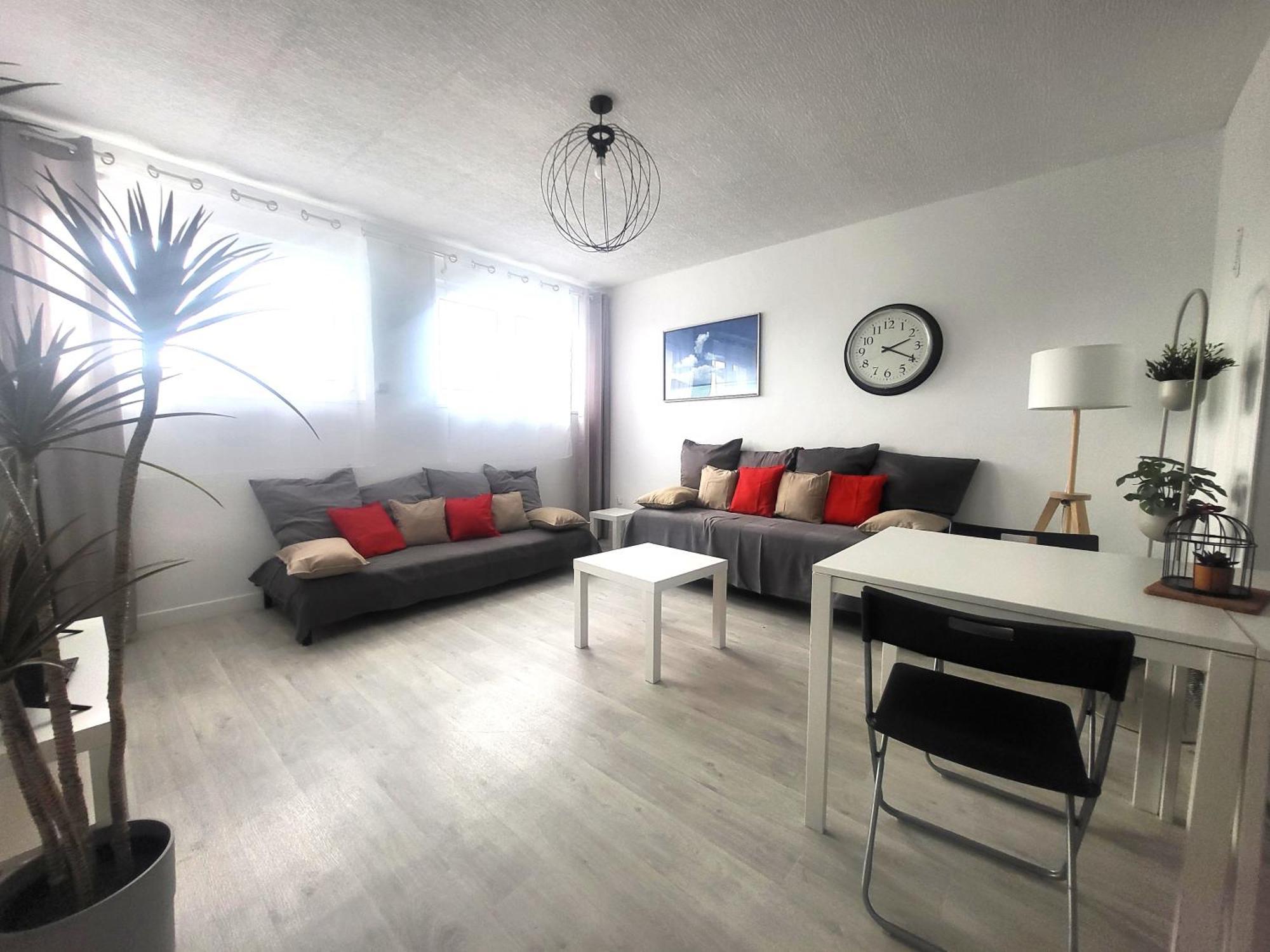 St-Quentin-En-Yvelines Plusieurs Appartements Avec Parking Trappes Zimmer foto